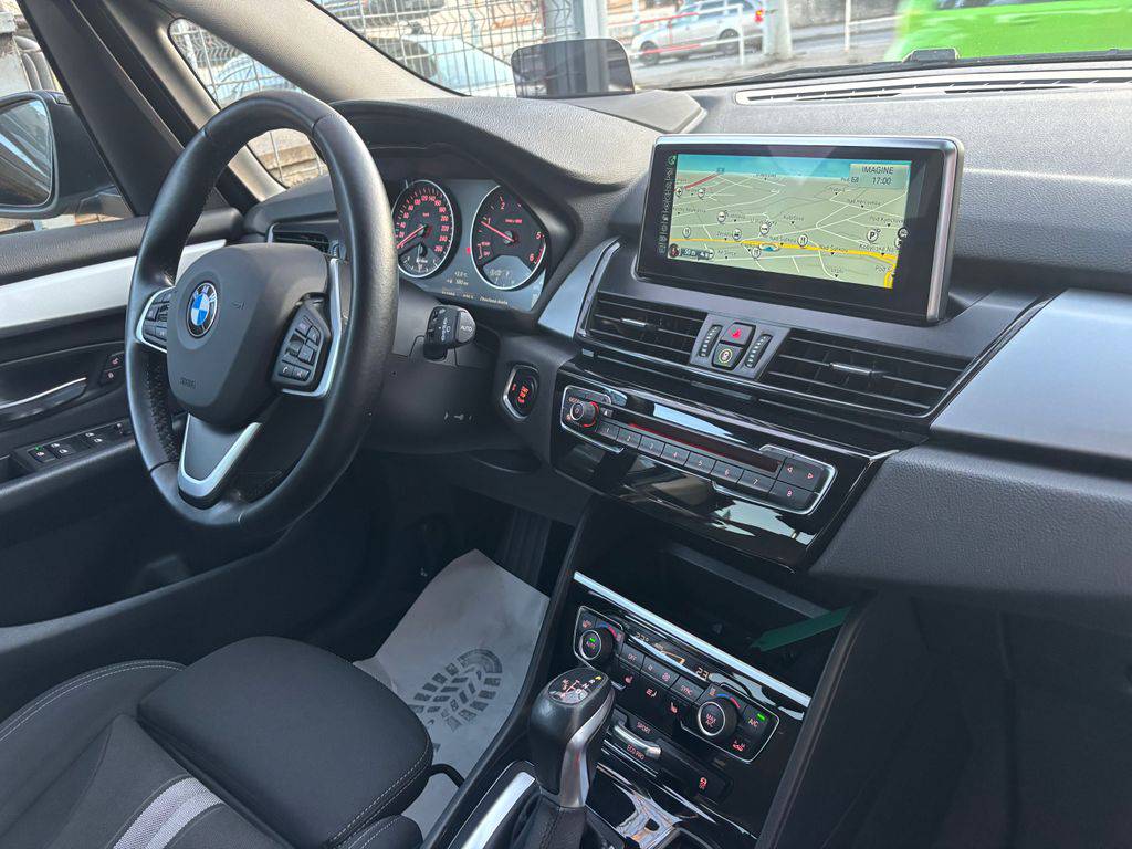 BMW 218 218d-110KW/2017/1MAJ-AT-SERVIS