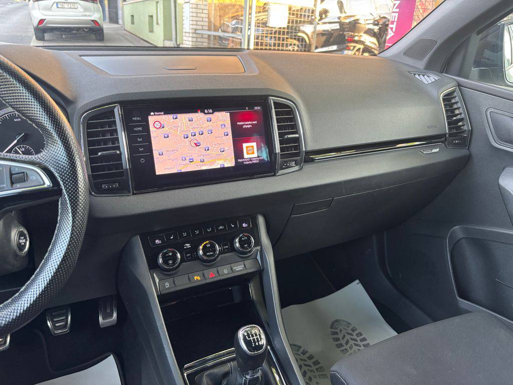 Škoda Karoq 2.0TDI.Sportline.MAN6.TAŽNÉ.ZÁRUKA12