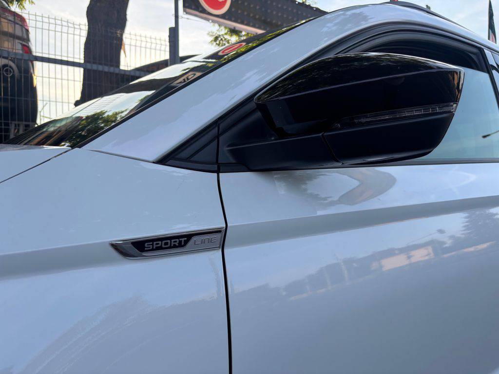 Škoda Karoq 2.0TDI.Sportline.MAN6.TAŽNÉ.ZÁRUKA12