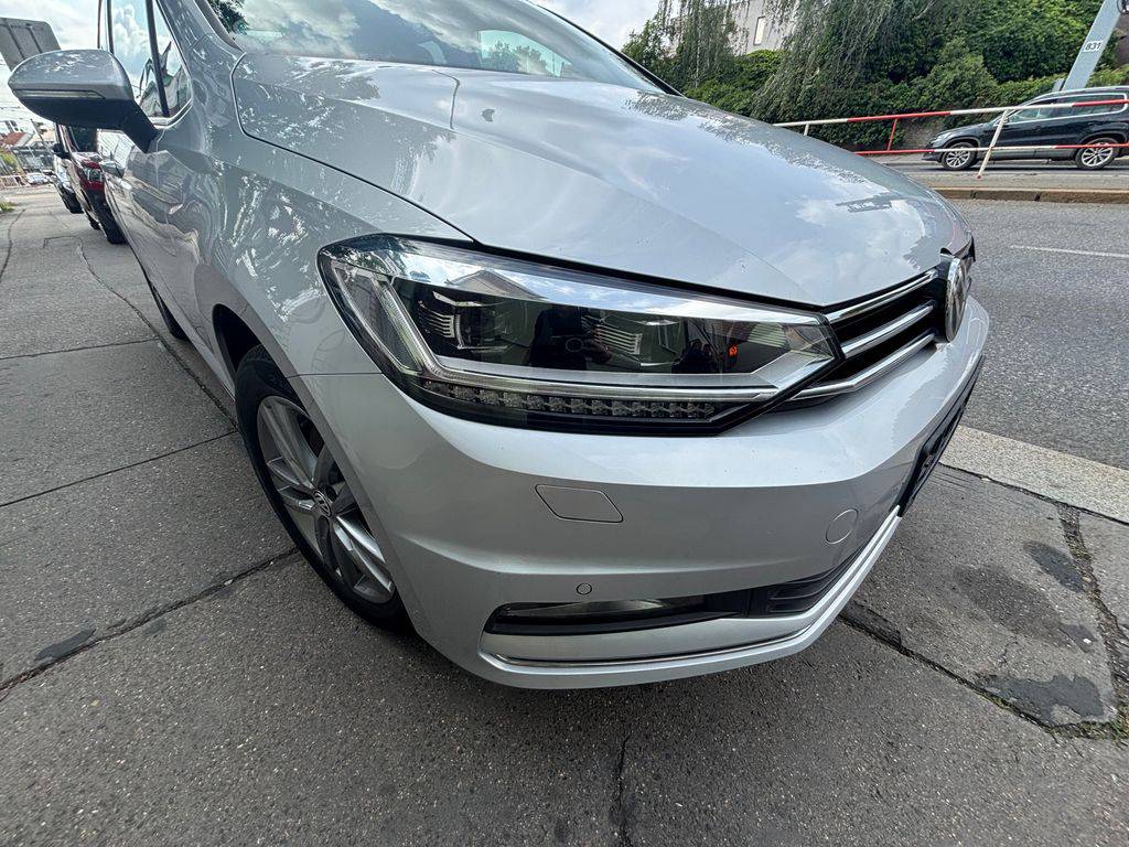 Volkswagen Touran 2.0TDi/2017/7MÍST.MAN6.110KW-Z