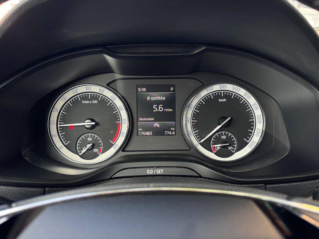 Škoda Karoq 2.0TDi-DSG/2023/ČR.DPH.1MAJ-ZÁ