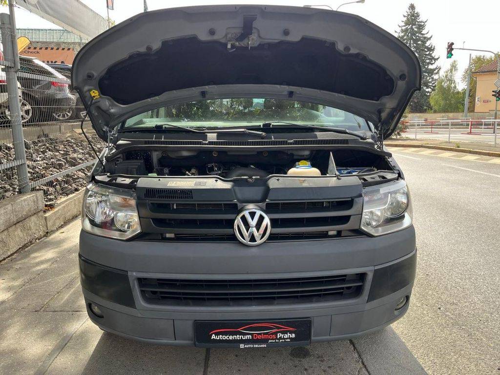 Volkswagen T5 Transporter 2.0TDI/103kW2010/CZ/8MÍST/1.MA