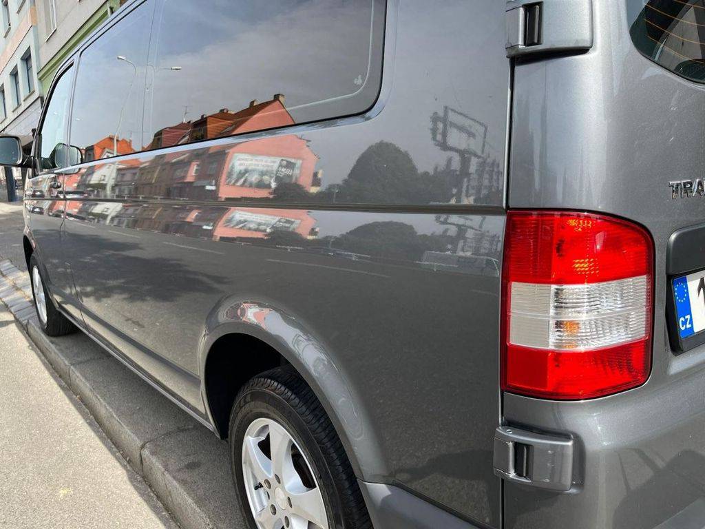 Volkswagen T5 Transporter 2.0TDI/103kW2010/CZ/8MÍST/1.MA