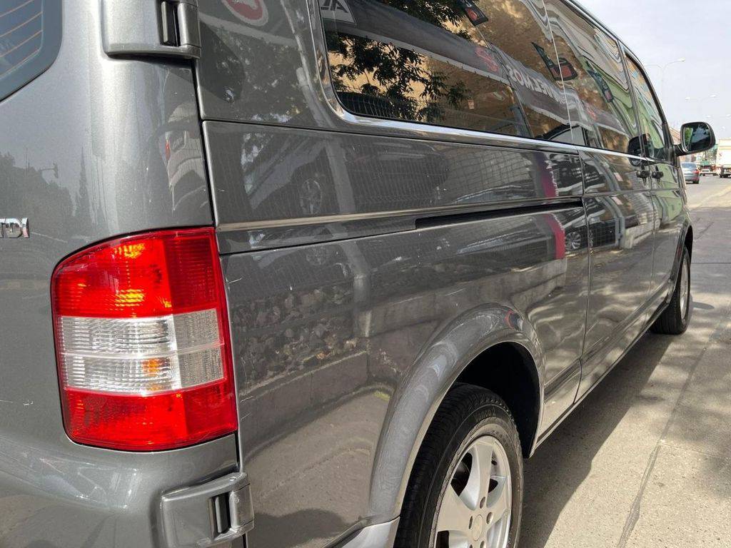 Volkswagen T5 Transporter 2.0TDI/103kW2010/CZ/8MÍST/1.MA
