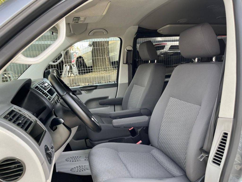 Volkswagen T5 Transporter 2.0TDI/103kW2010/CZ/8MÍST/1.MA