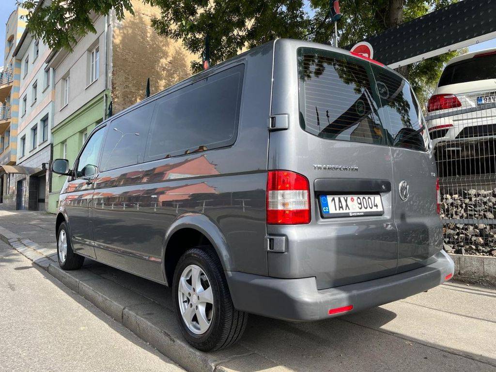 Volkswagen T5 Transporter 2.0TDI/103kW2010/CZ/8MÍST/1.MA