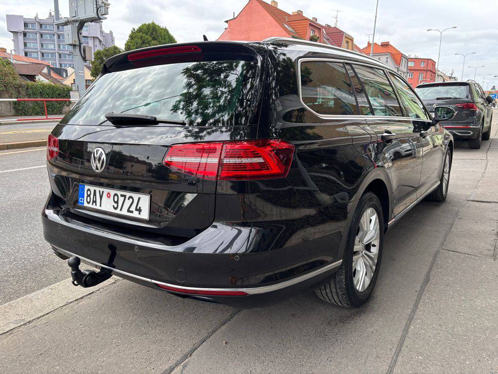 Volkswagen Passat 2.0TDI-140KW/HIGLINE-TAŽNÉ.MANUÁL