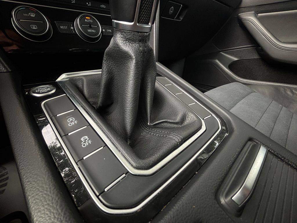 Volkswagen Passat 2.0TDI-140KW/HIGLINE-TAŽNÉ.MANUÁL