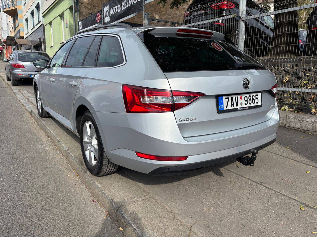 Škoda Superb 2.0TDI-110KW.DSG.TAŽNÉ-ZÁRUKA 12