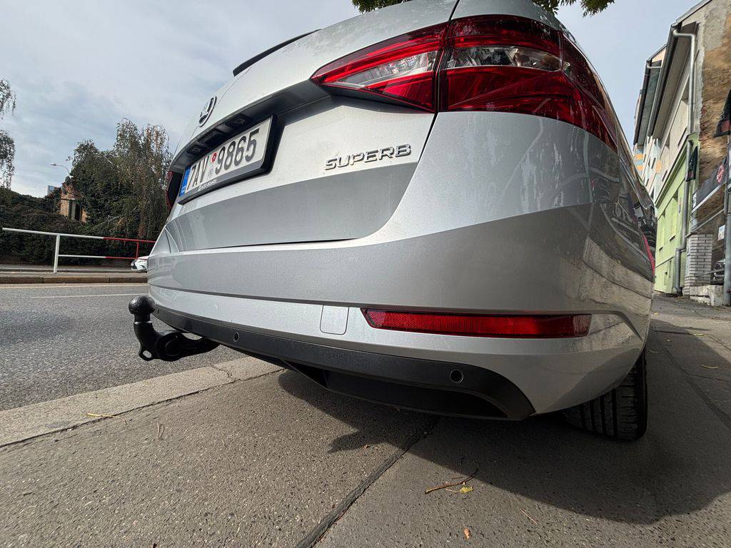 Škoda Superb 2.0TDI-110KW.DSG.TAŽNÉ-ZÁRUKA 12