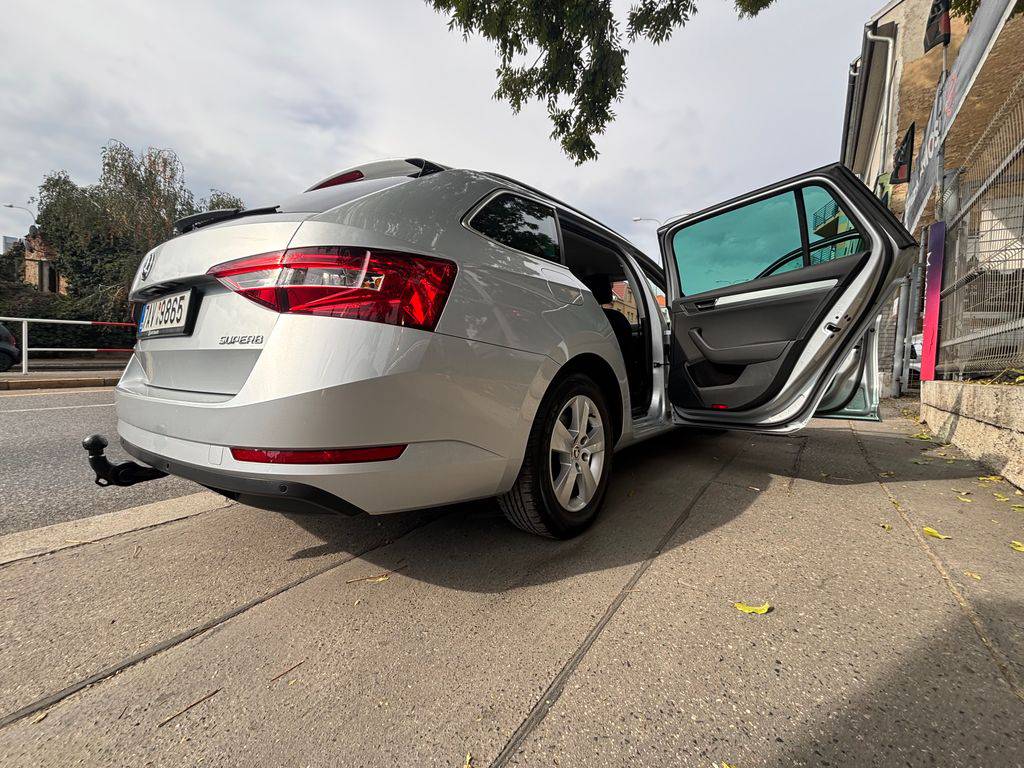 Škoda Superb 2.0TDI-110KW.DSG.TAŽNÉ-ZÁRUKA 12