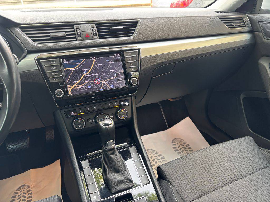 Škoda Superb 2.0TDI-110KW.DSG.TAŽNÉ-ZÁRUKA 12