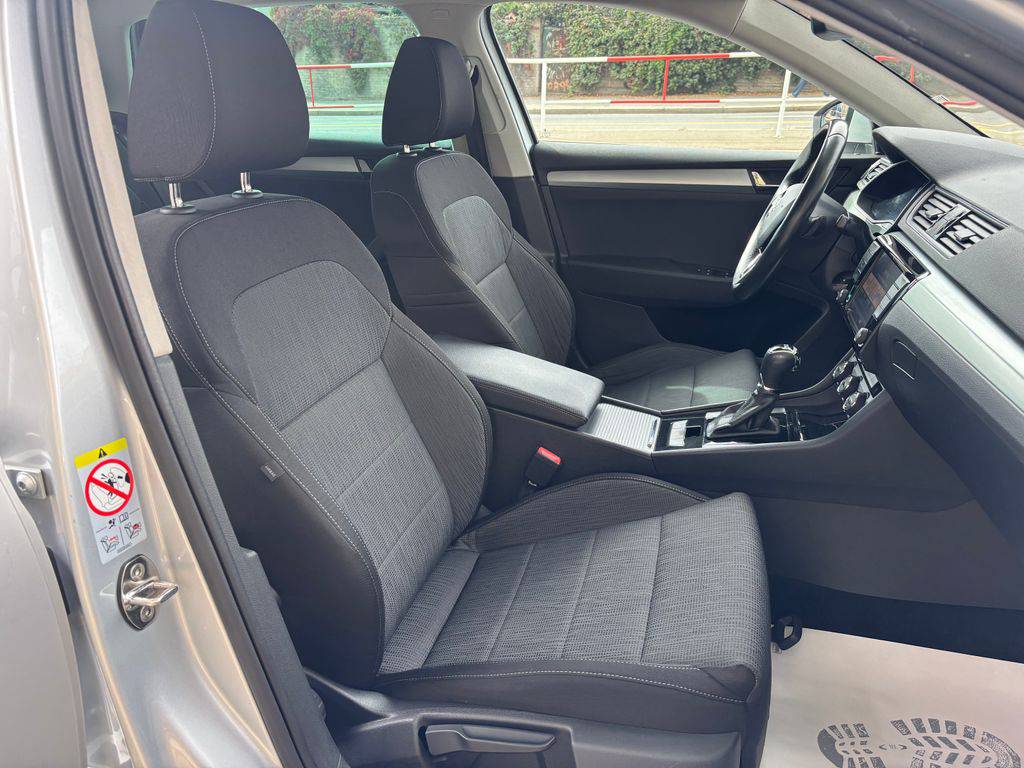 Škoda Superb 2.0TDI-110KW.DSG.TAŽNÉ-ZÁRUKA 12