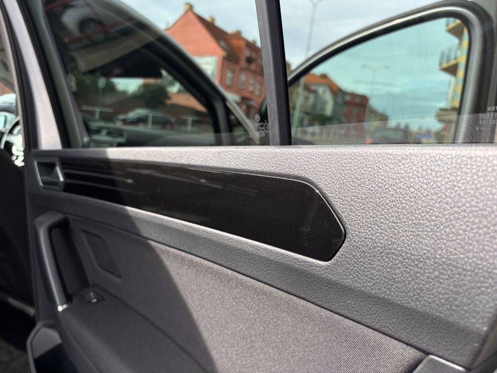 Volkswagen Touran 2.0TDi/2017/7MÍST.MAN6.110KW-Z