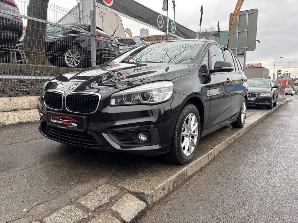 BMW 218 218d-110KW/2017/1MAJ-AT-SERVIS